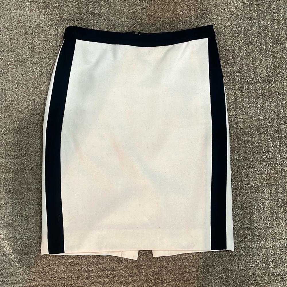 J Crew / White Wool Skirt/ Size 0